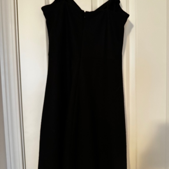 Vince Classic Black Dress - Picture 7 of 7